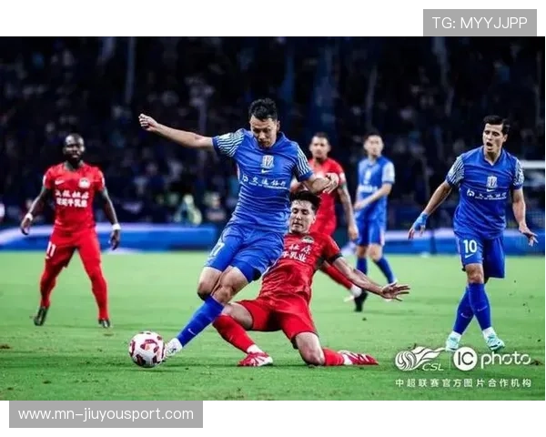 上海申花拉唐边路策动进攻：边线上的进攻艺术再现